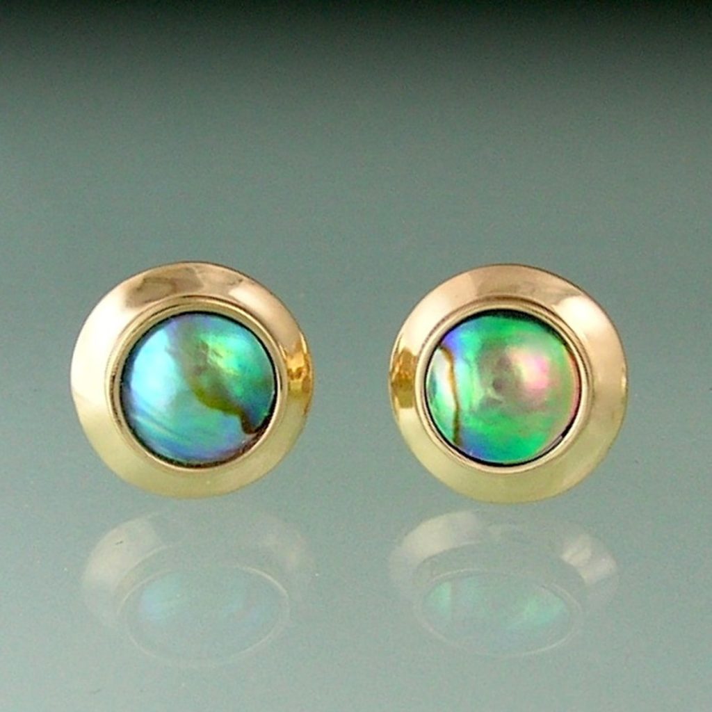 BLUE PEARL Gold Studs